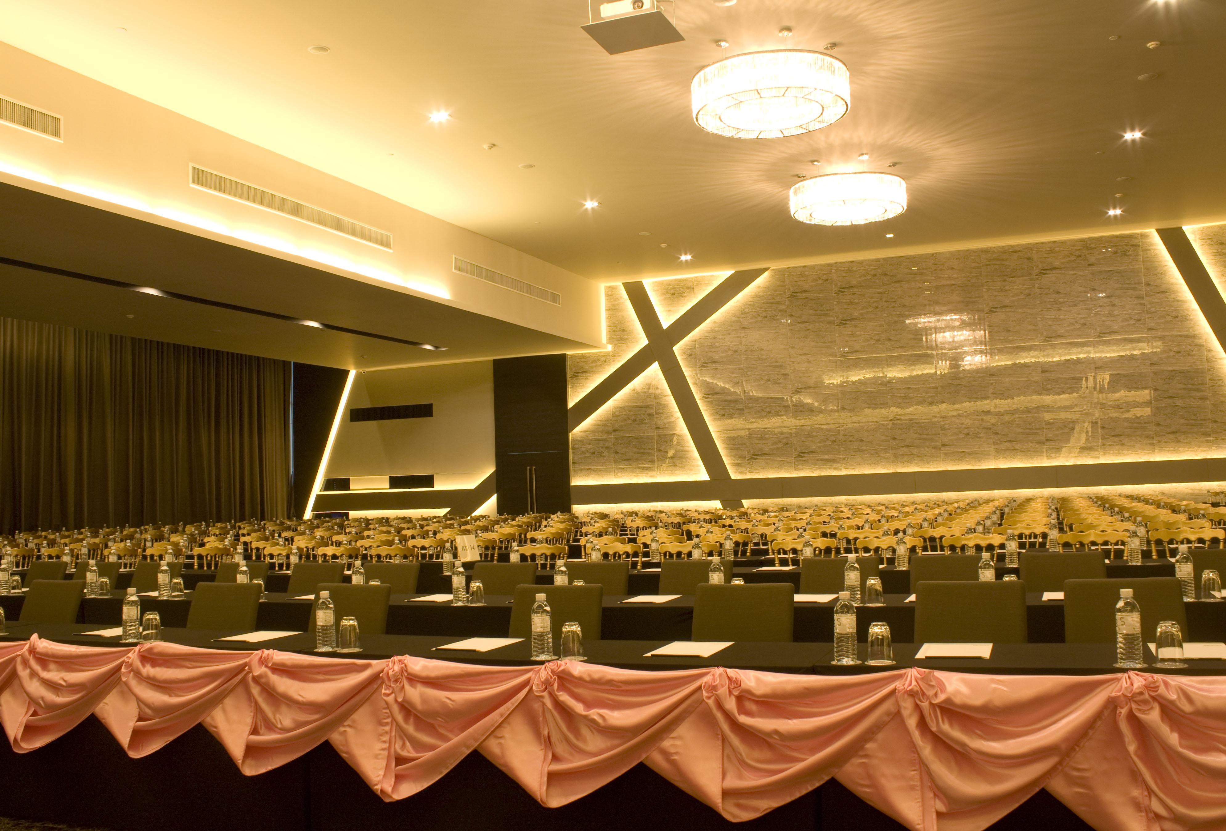 Tsix5 Hotel Pattaya Zewnętrze zdjęcie