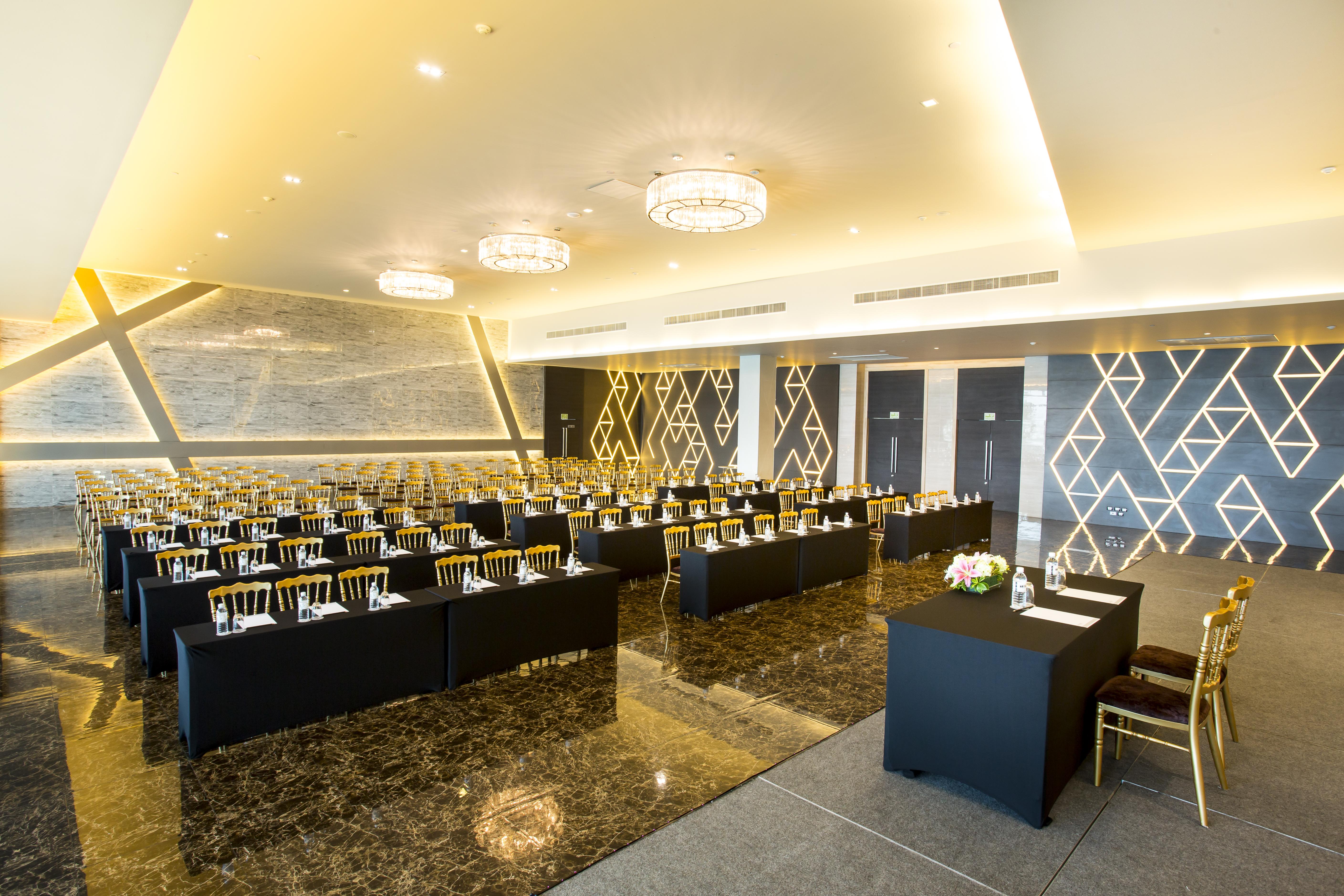 Tsix5 Hotel Pattaya Zewnętrze zdjęcie