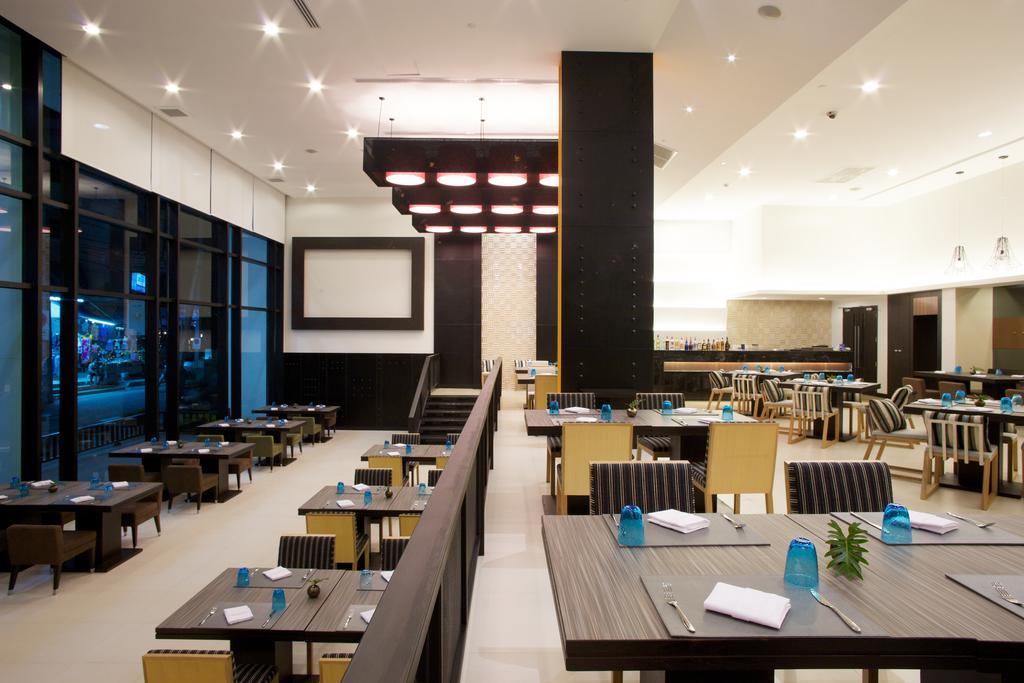 Tsix5 Hotel Pattaya Zewnętrze zdjęcie