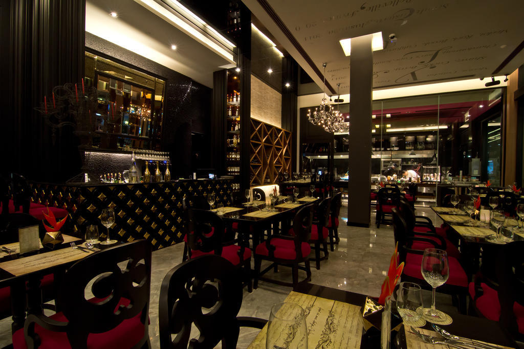 Tsix5 Hotel Pattaya Zewnętrze zdjęcie